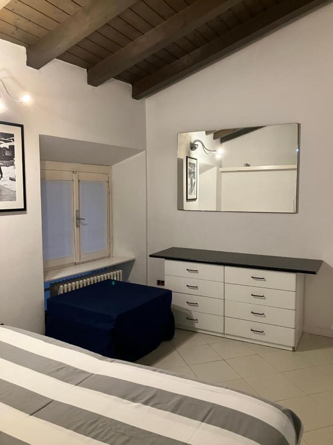 Cute And Cozy Centro Citta' Apartment Bergamo Luaran gambar